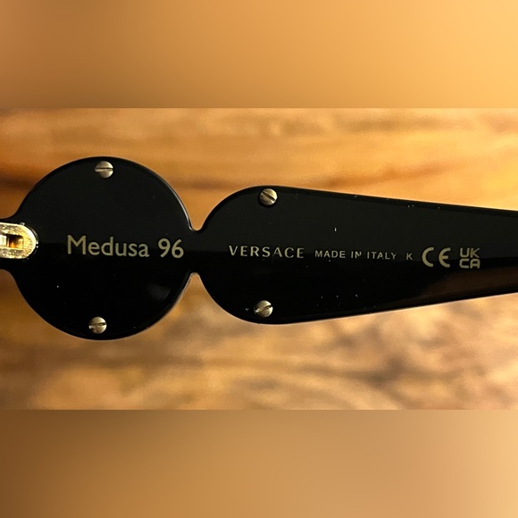 Authentic VERSACE Sunglasses - Picture 4 of 4